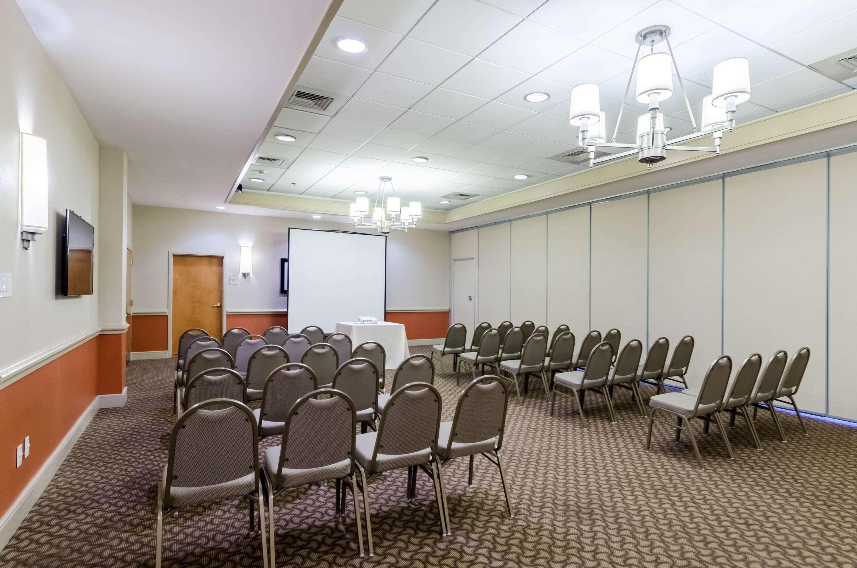 Comfort Inn & Suites Logan International Airport Revere Luaran gambar