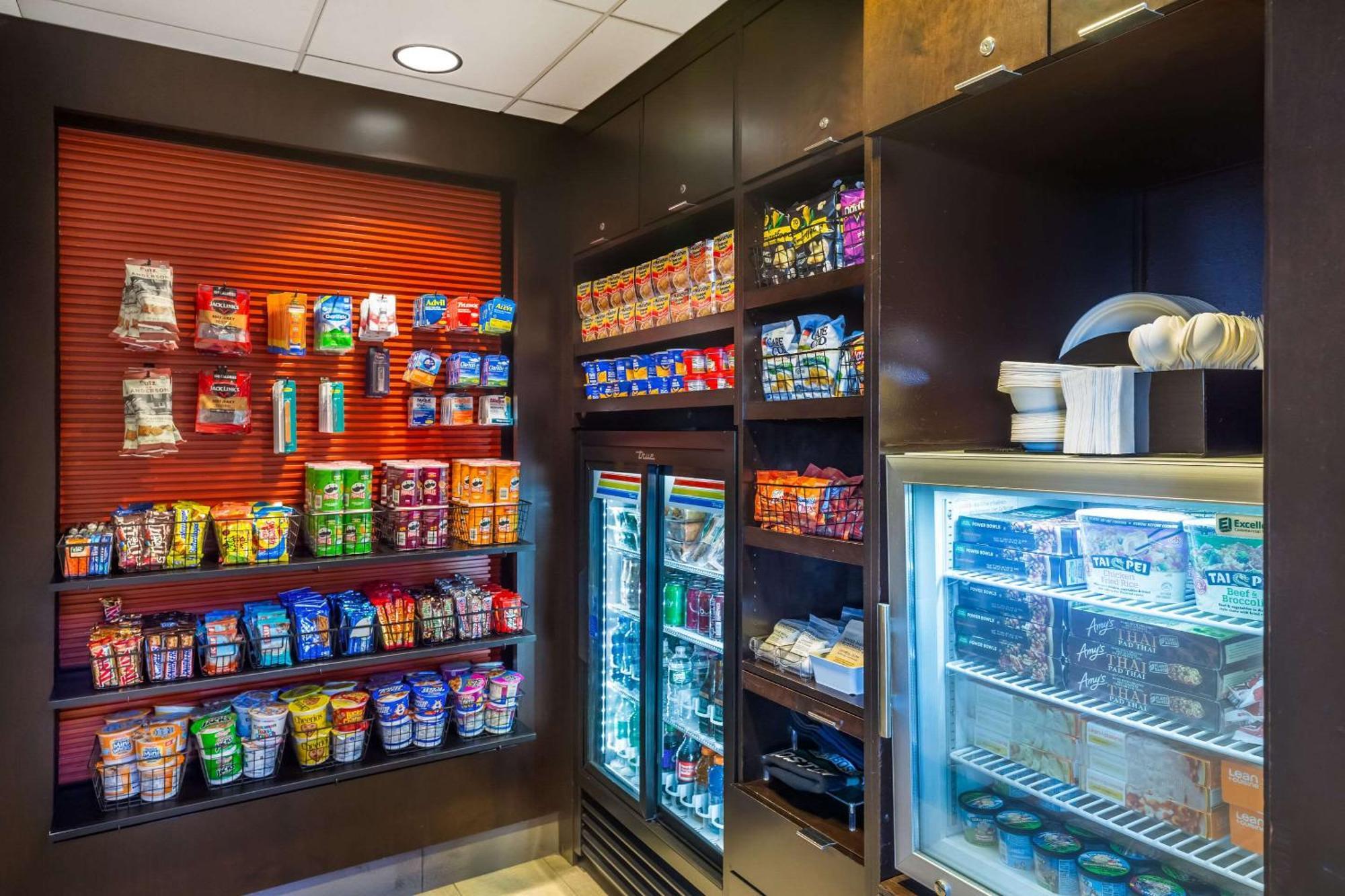 Comfort Inn & Suites Logan International Airport Revere Luaran gambar
