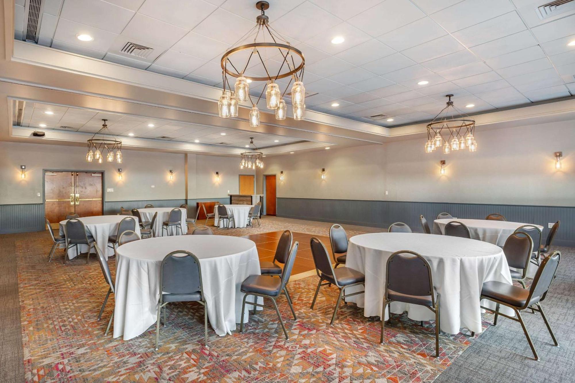 Comfort Inn & Suites Logan International Airport Revere Luaran gambar