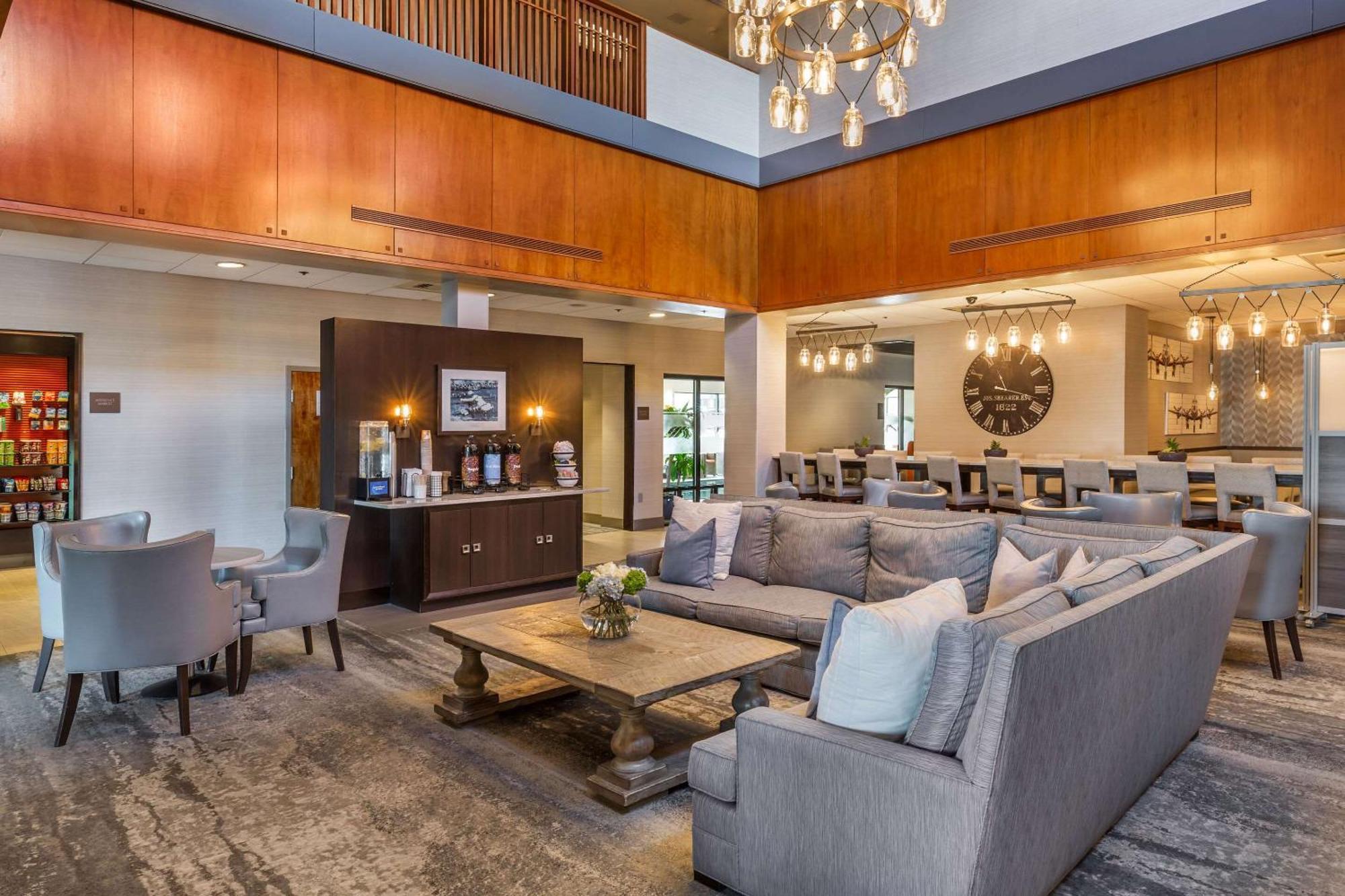 Comfort Inn & Suites Logan International Airport Revere Luaran gambar